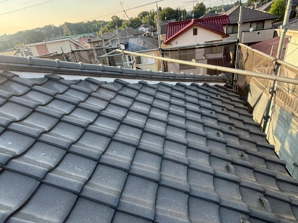 漆喰とは?──屋根の「見えにくい重要パーツ」