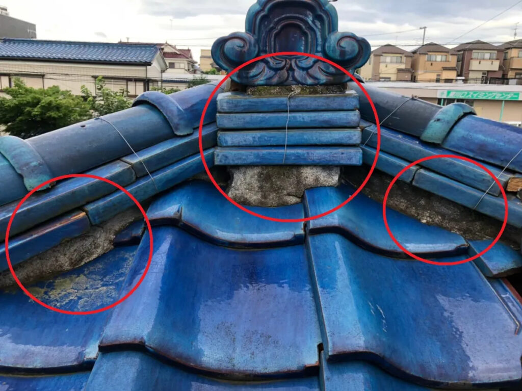 放置されがちな漆喰の破損症状 ~あなたの屋根は大丈夫?~