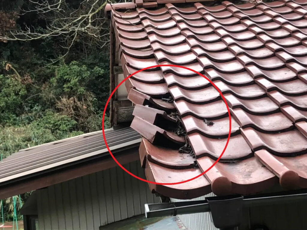 なぜ瓦屋根は落ちるのか?事故の主な原因とは2