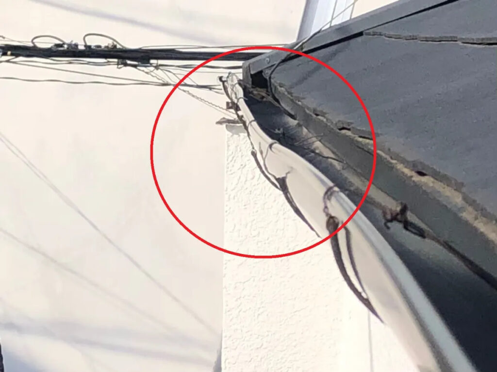 プロが推奨する!雨樋の点検タイミング【3大チェック時期】