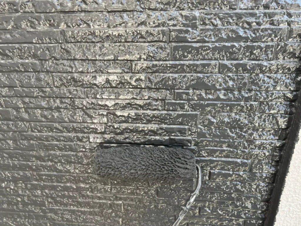 なぜ外壁塗装が必要なのか? 〜見た目だけじゃない本当の目的〜