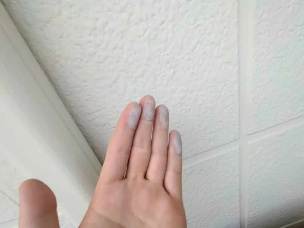 気づかないうちに進む外壁の劣化症状