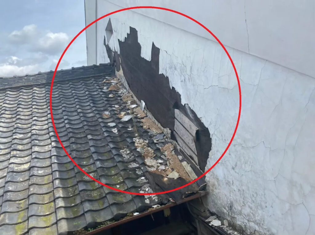 見えない“屋根の浮き”や“外壁のゆるみ”が危険