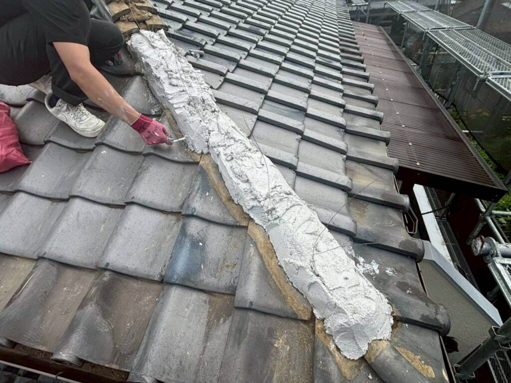 棟瓦積み直し工事の現場で実際に撮影した新規下地新設作業写真②