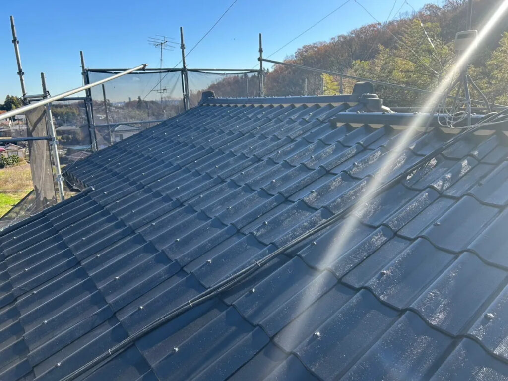 東京都八王子市にて雹災害の屋根復旧工事と塗装工事が完了いた…