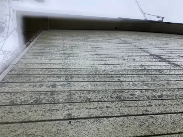 塗り替え目安は10〜12年が鉄則？紫外線ダメージが外壁に与える影響と色あせを見逃さない再塗装の計画法