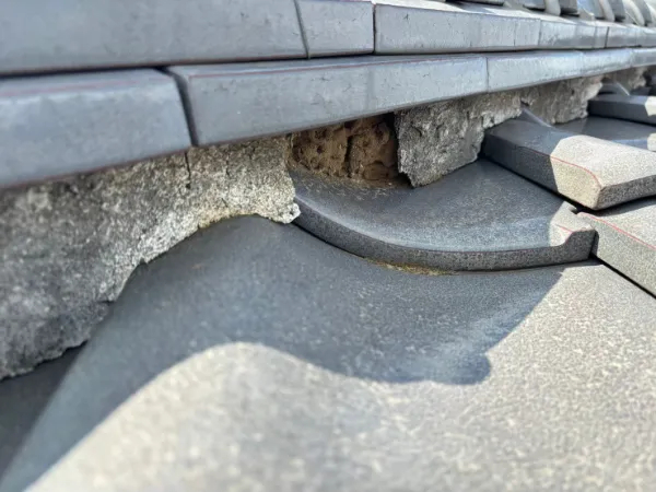 「まだ大丈夫と安心していませんか？川越市の住宅で漆喰の劣化を自分で発見できる10秒セルフチェックと、放置で雨漏り・構造劣化・高額修繕費につながるリスクを防ぐための具体策