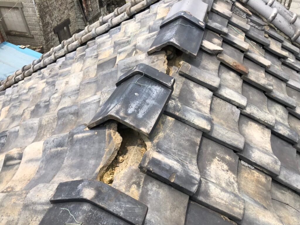 火災保険で屋根修理ができるって本当？ 風災・雪災・台風被害で…