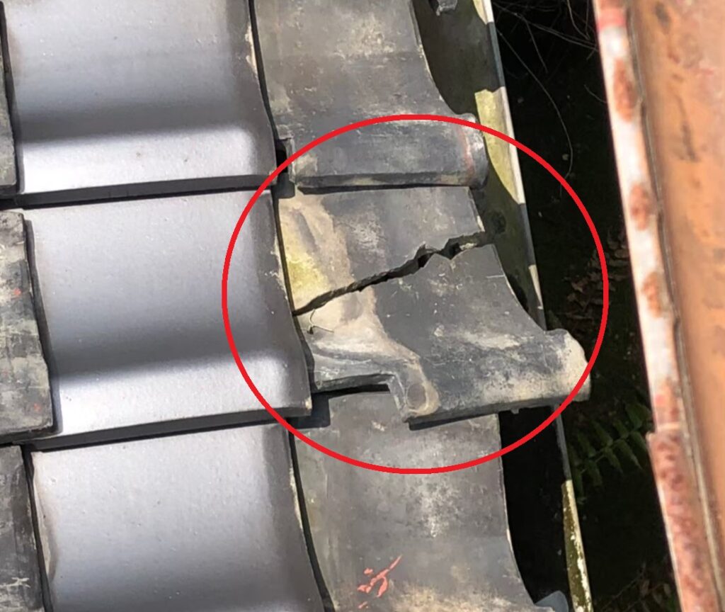 浦和で屋根工事を検討中の方必見!築15年超の住宅に多い屋根材別劣化症状と修繕タイミング