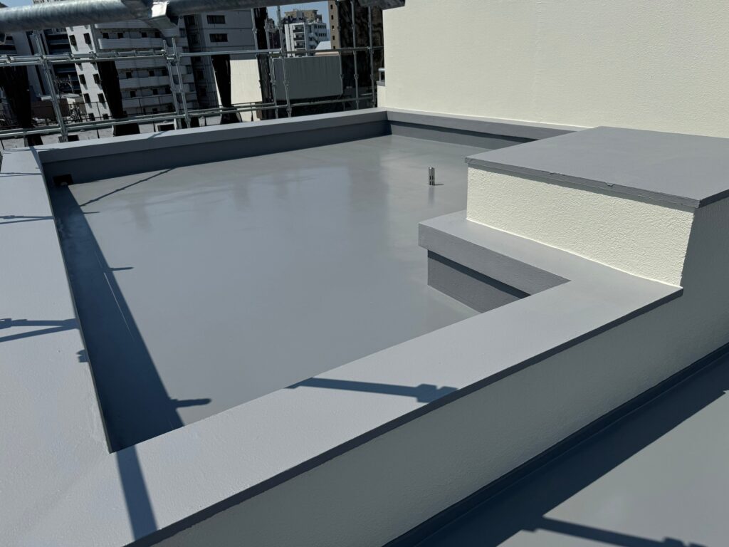 屋上防水の完了後の全景写真
