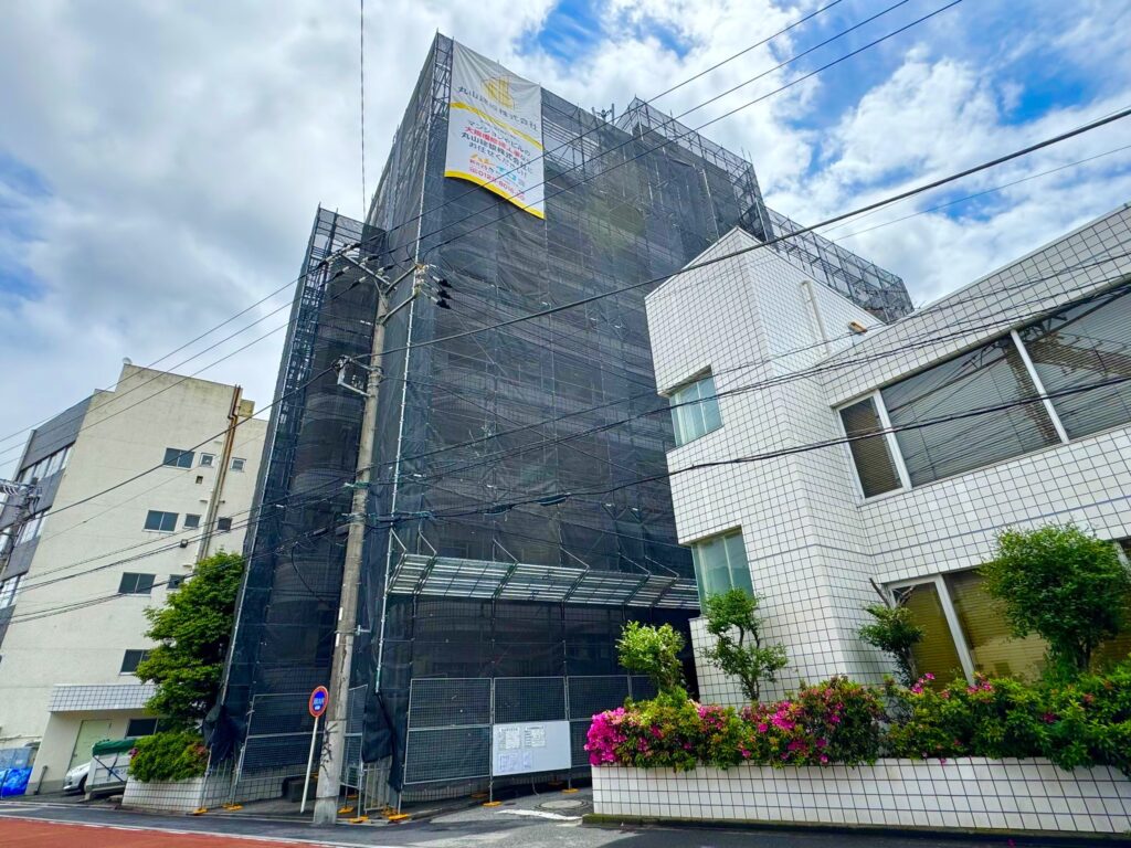 ドーミー西日暮里、女性専用学生寮の大規模修繕工事を2024年8月に施工させていただきました。