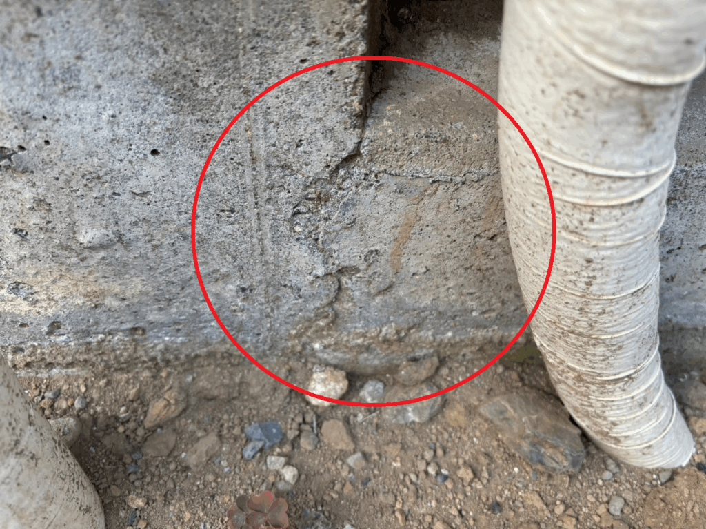 上尾市で基礎ひび割れが住宅の傾きにつながる前に知っておきたい 築年数別のリスクと早期診断で被害を最小化する方法