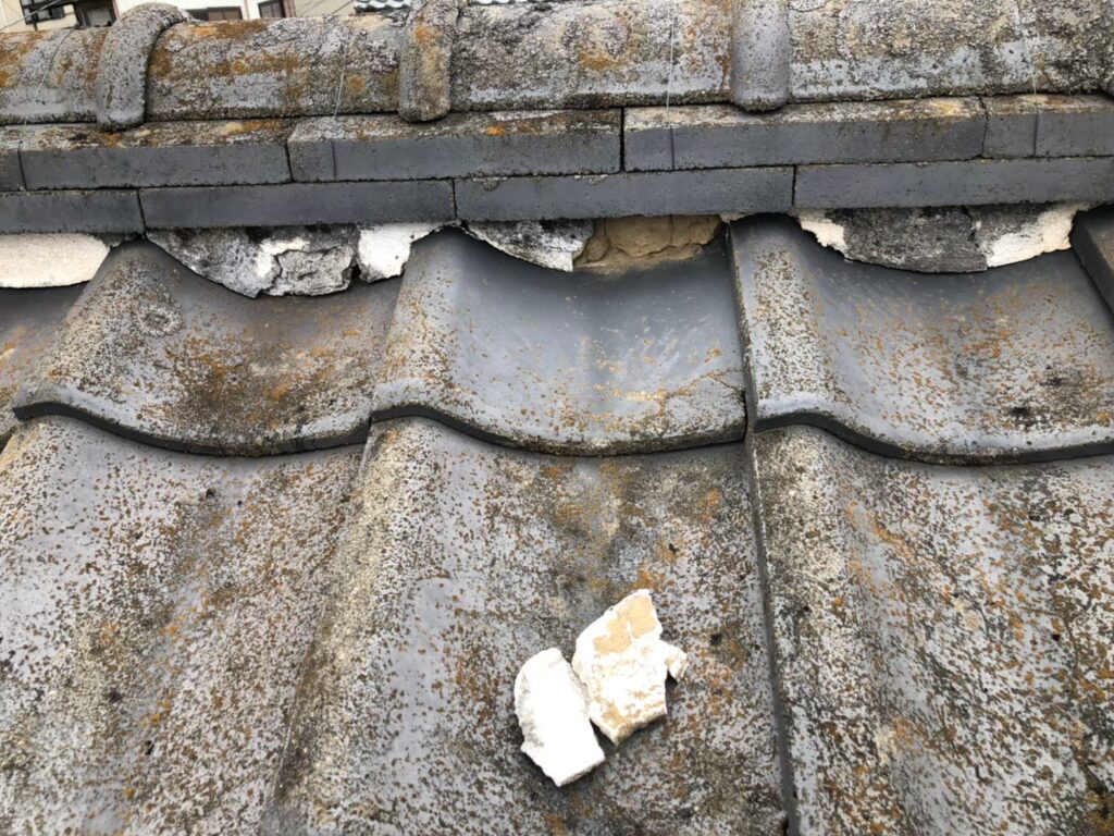 埼玉・大宮で瓦屋根の漆喰が剥がれ始めたら要注意 雨漏り・瓦ずれ・屋根裏結露を未然に防ぐための専門点検と最適な補修方法