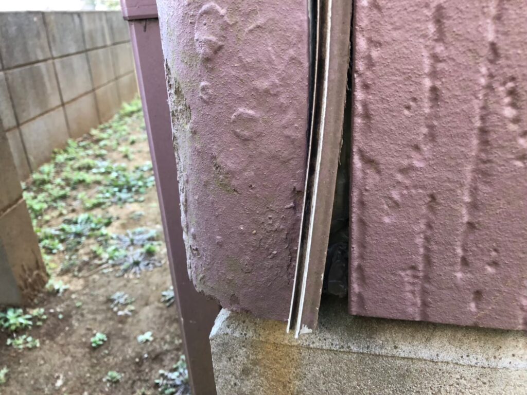 川越・ふじみ野で外壁コーキングの肉痩せが進行築10年前後で劣化が加速する要因と見逃さないための点検ポイントを紹介