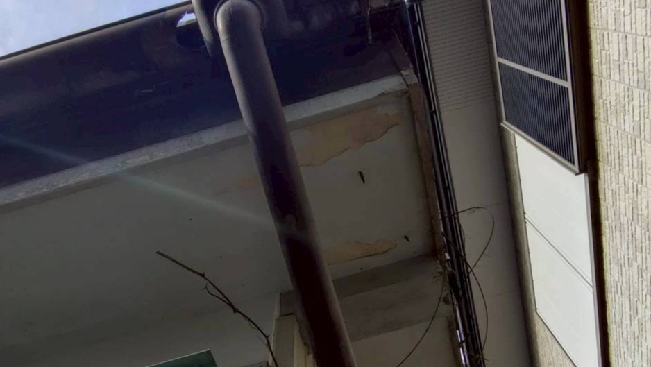大宮・上尾で軒天修理が急増中　放置された軒天の剥がれ・黒ず…