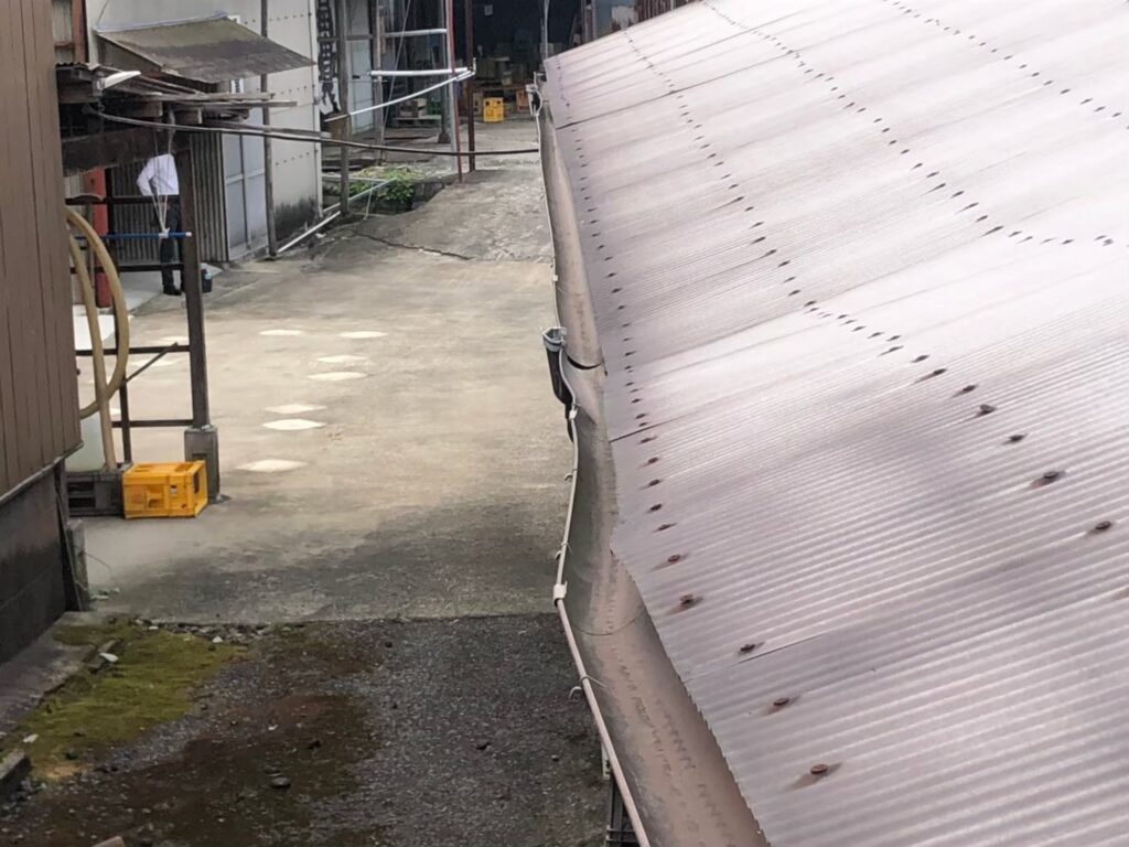 川口市で雨樋修理を依頼する住宅所有者へ　勾配不良・詰まり・割れが引き起こす外壁劣化と雨漏りを一度で解消する点検・修理プラン