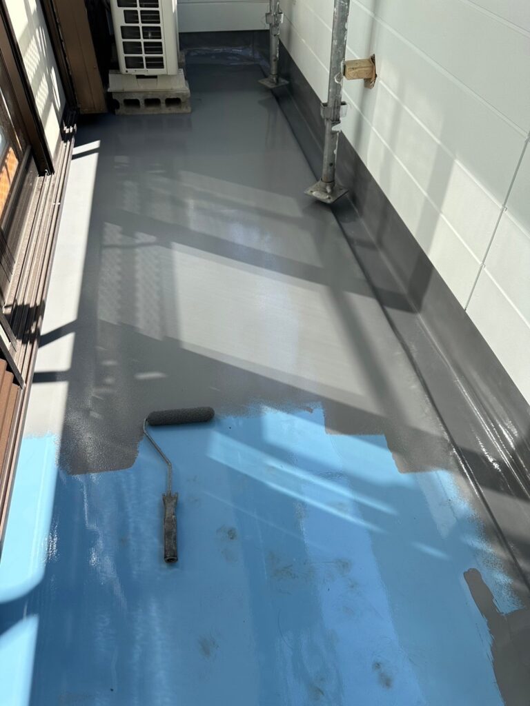ベランダ防水工事中の様子