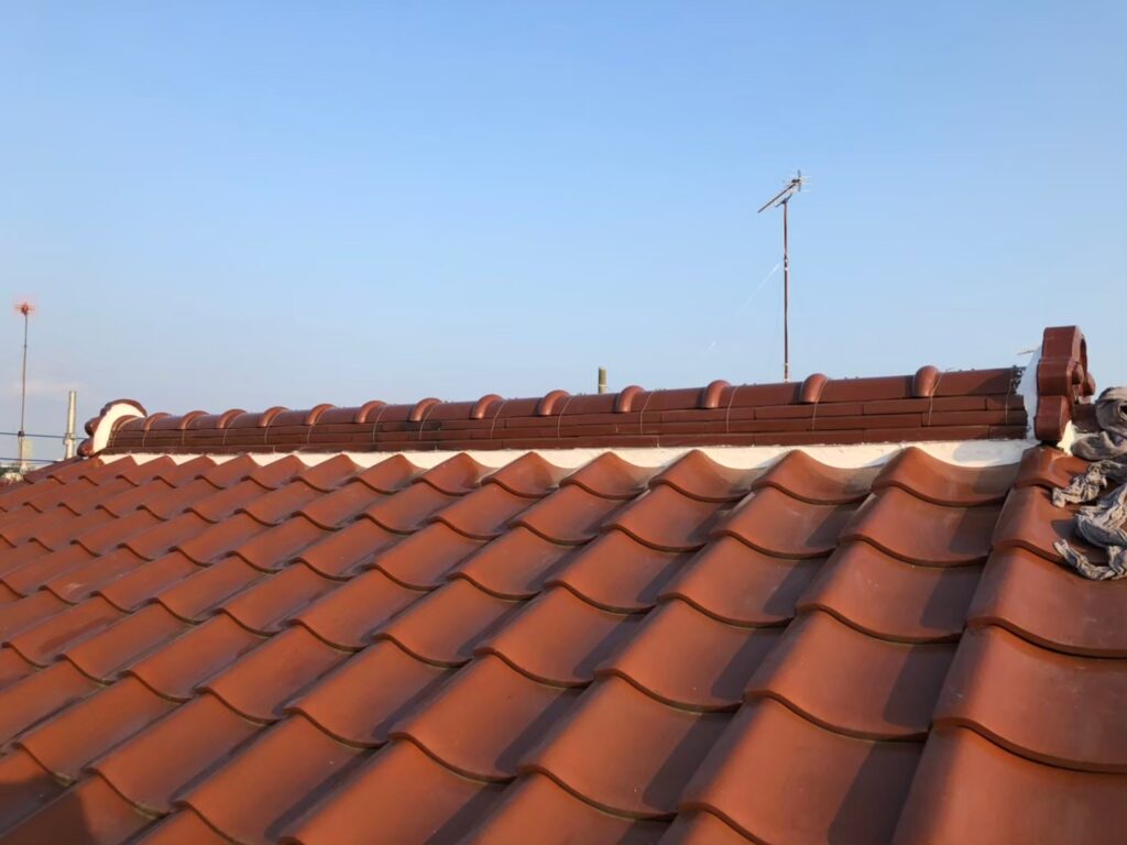 【西東京市の施工事例】漆喰修繕工事｜なぜこの工事が必要だっ…