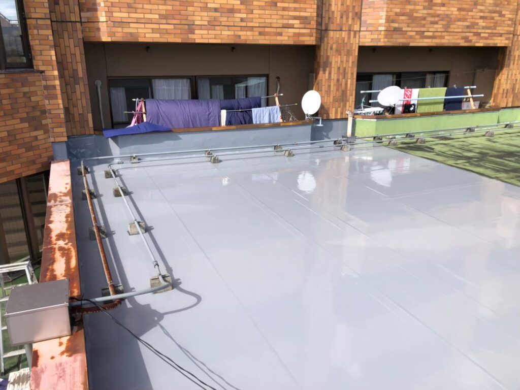 栃木県那須塩原市にて、スーパーマーケットの屋上防水工事を竣工いたしました。