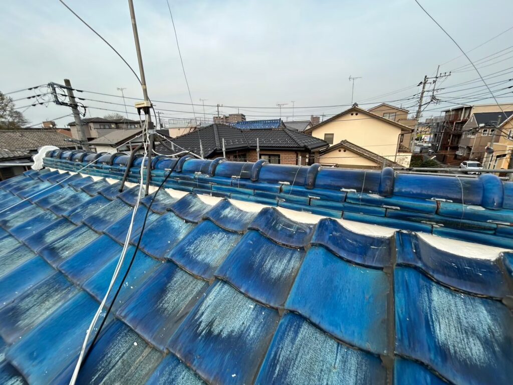 【さいたま市の施工事例】漆喰修繕工事で屋根棟部のひび割れを…
