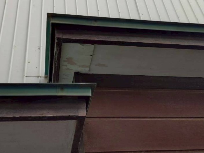 和光市で軒天のめくれが広がる戸建て軒天修理の放置リスクと費…